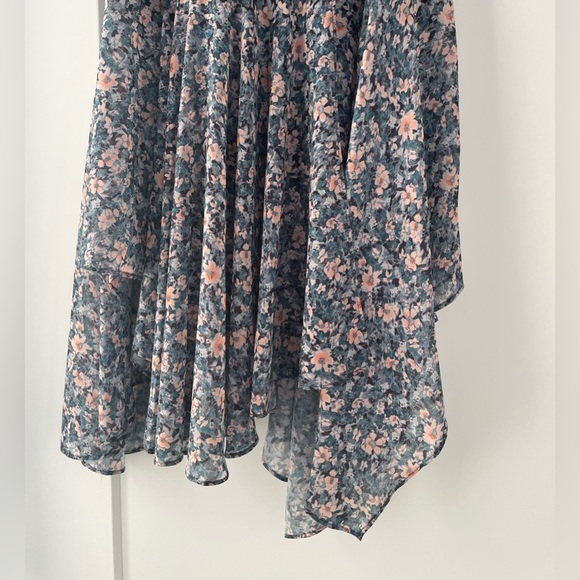 Astr the label one shoulder santorini dress - Picture 2 of 5